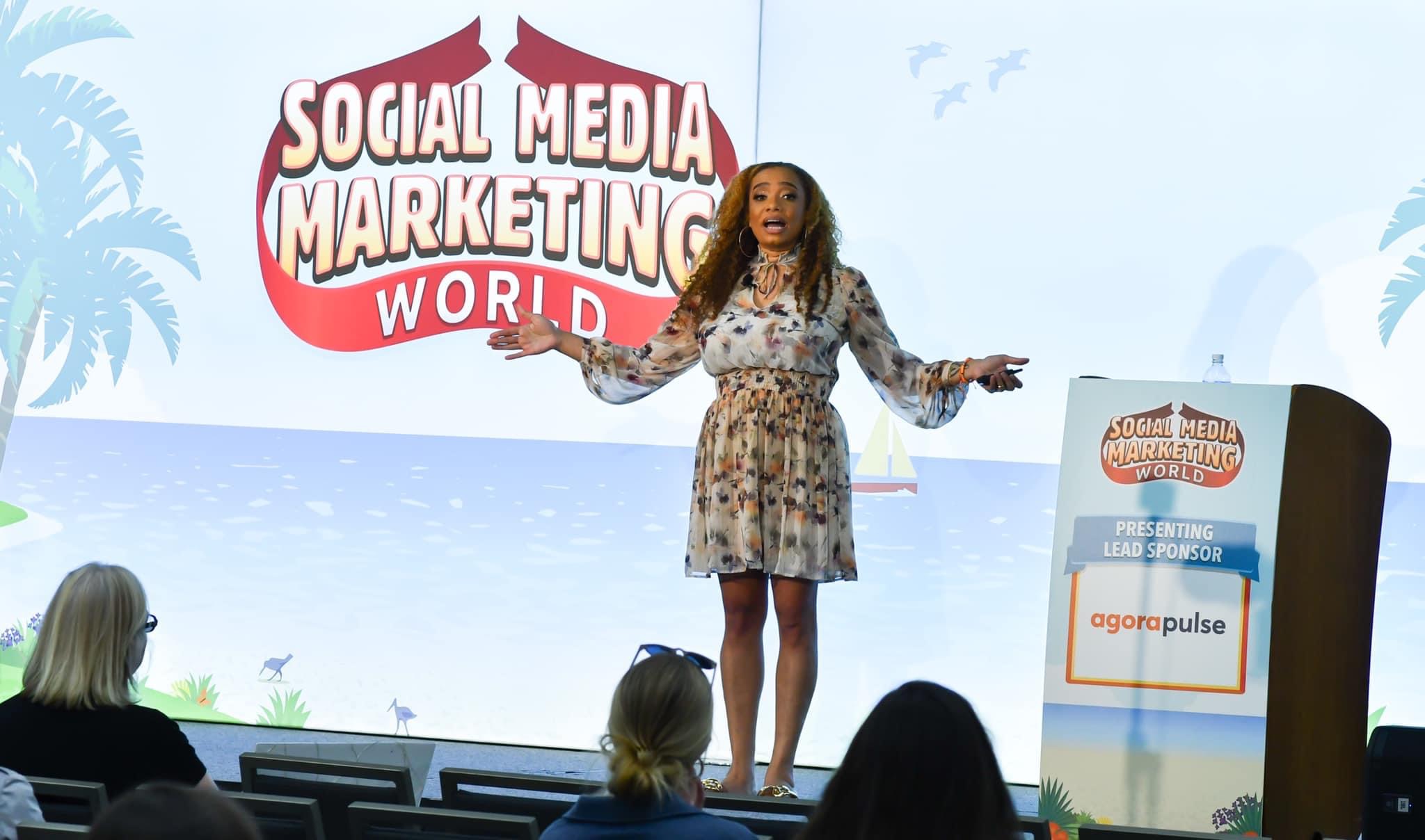 TerDawn DeBoe speaking at Social Media Marketing World